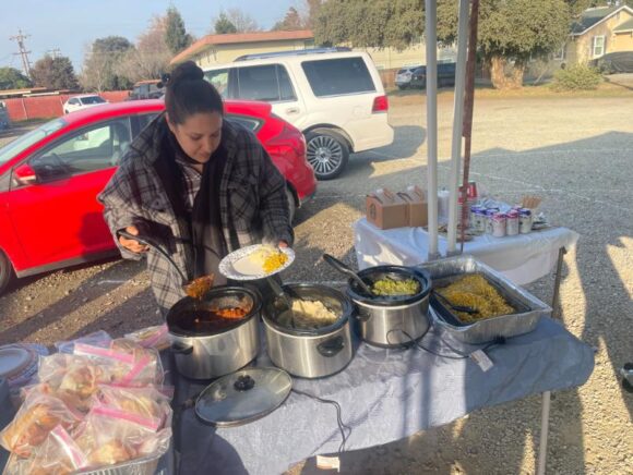 Texas Roadhouse Food Donation (2)